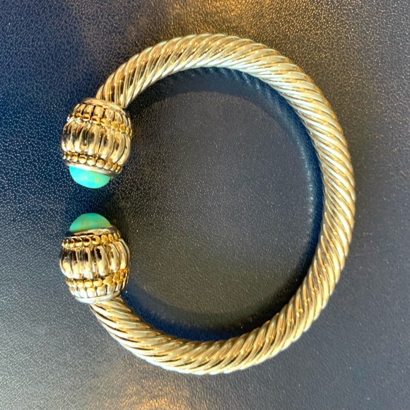 Stunning Rhodium-plated Chrome Cable Bangle with Turquoise Stones - Picture 5 of 6